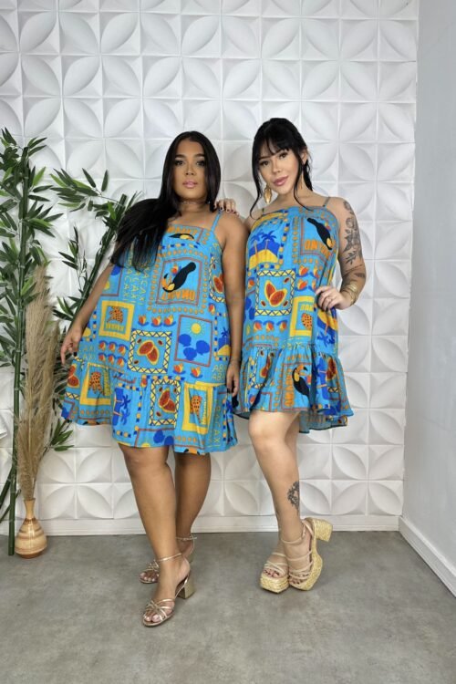 Vestido azul curto de alça plus size e slim 1