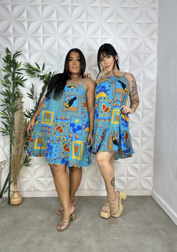 Vestido azul curto de alça plus size e slim 1
